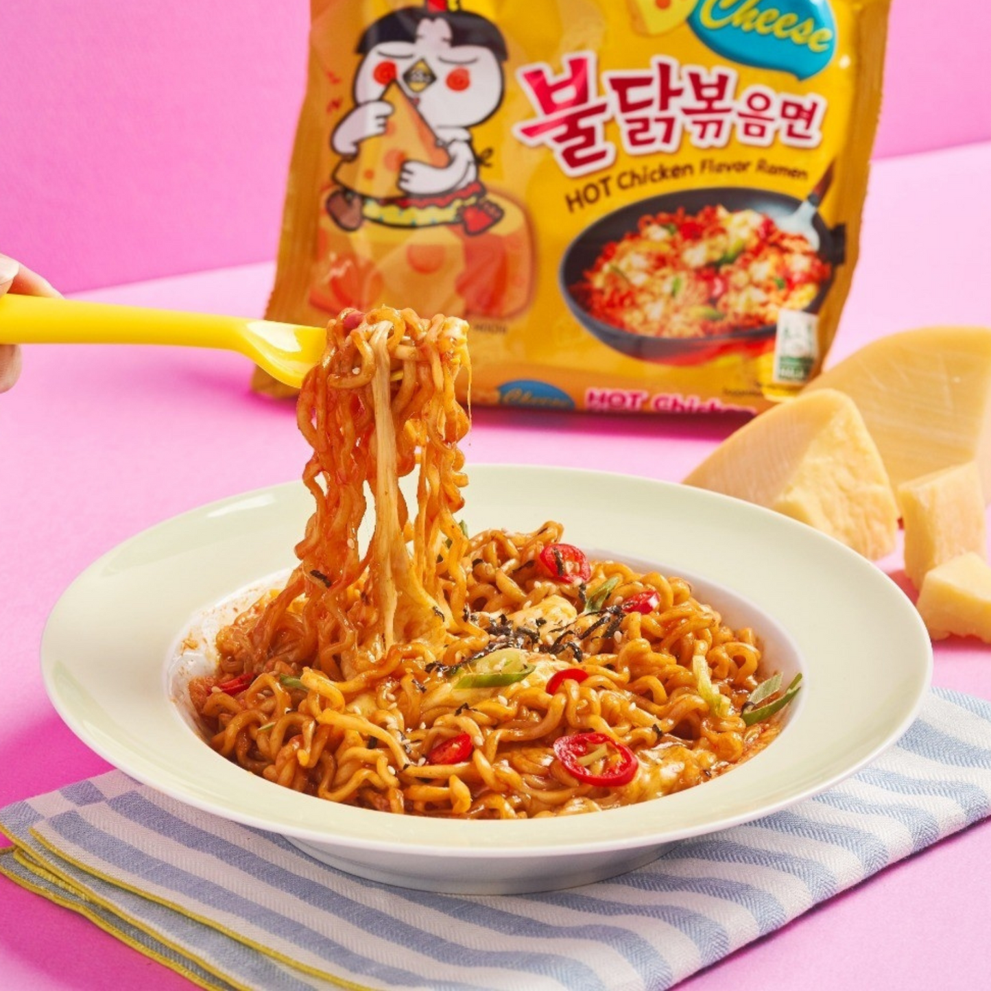 Samyang Cheese Buldak Hot Chicken Ramen Cup Box